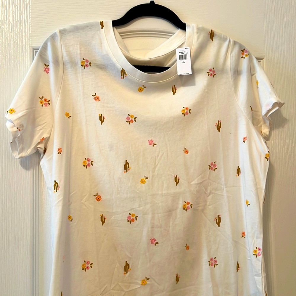 NWT cactus tee old navy